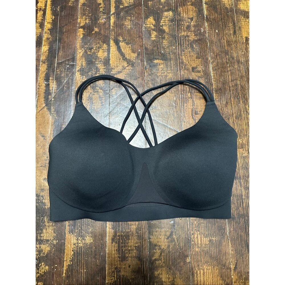 Victoria’s Sport L black high impact wireless sports bra